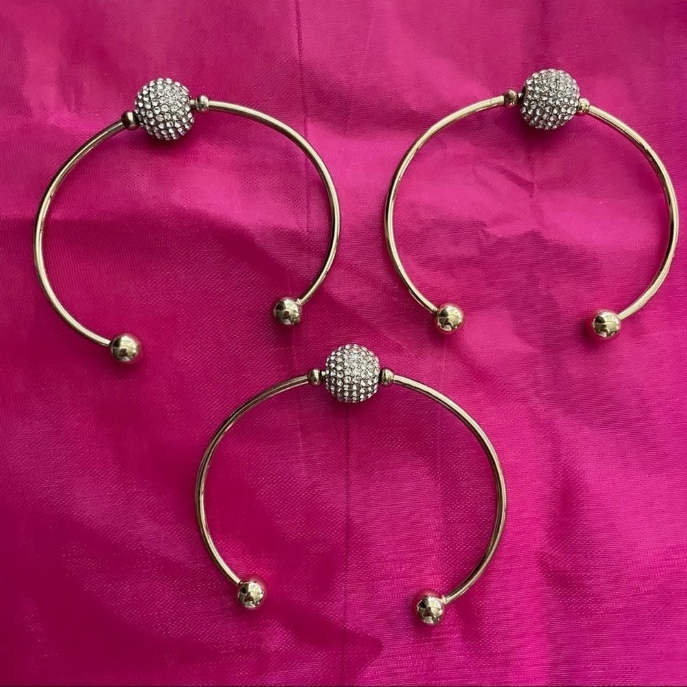 Express Gold Tone Bangle​ - Picture 6 of 11
